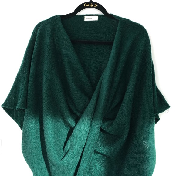 Emerald green anthropologie top/poncho relaxed fit - Picture 3 of 6